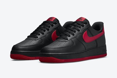 NEW sz 12 Mens Nike Air Force 1 07 Bred 